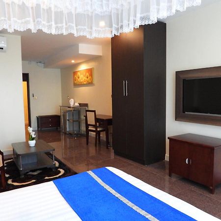 Koki Hotel Kampala Extérieur photo