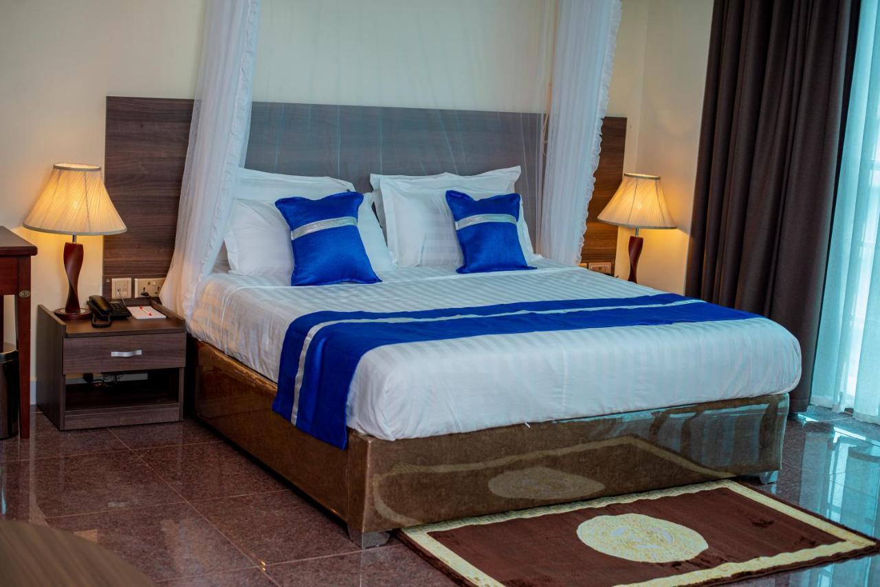 Koki Hotel Kampala Extérieur photo