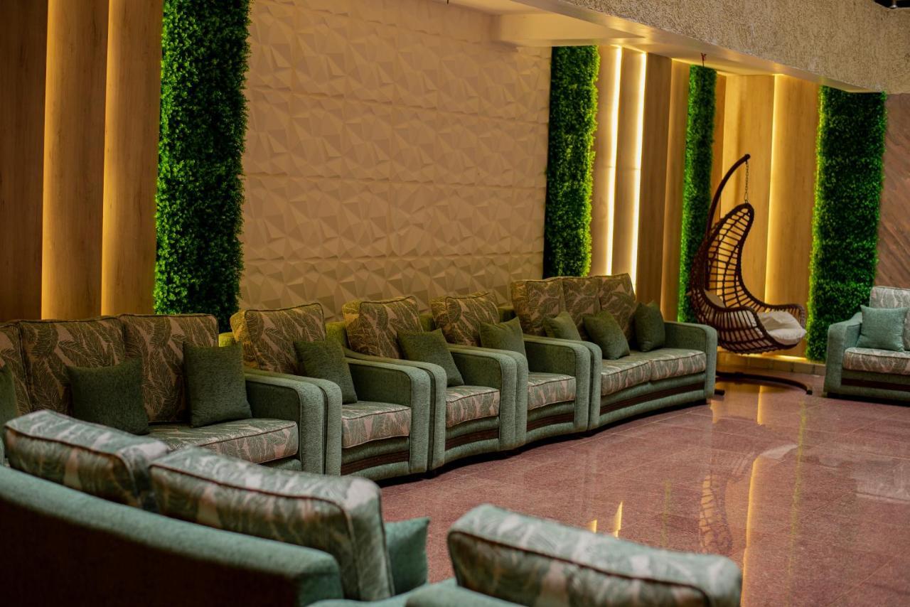Koki Hotel Kampala Extérieur photo