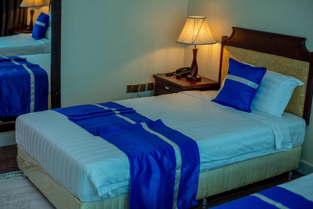Koki Hotel Kampala Extérieur photo