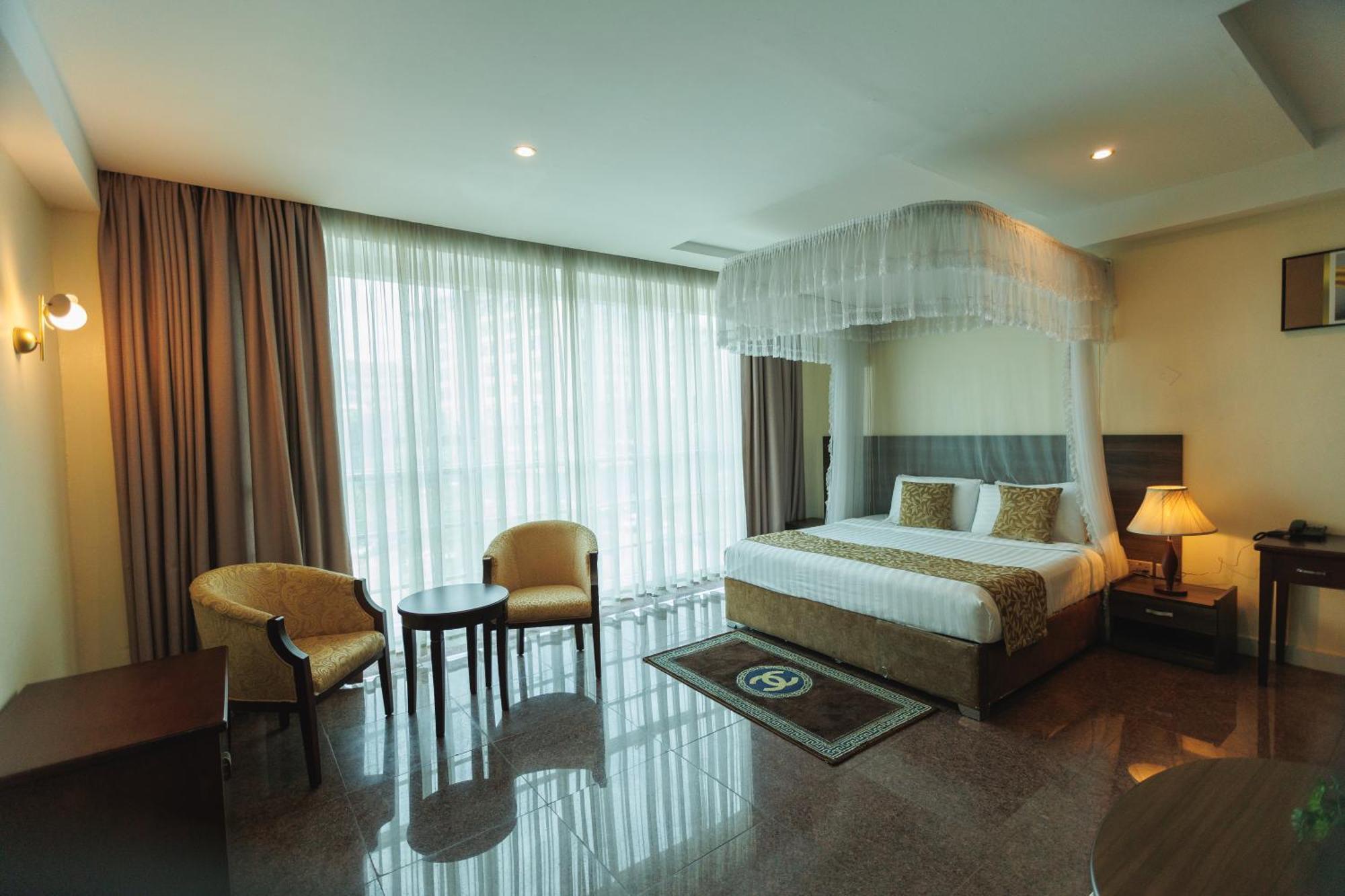 Koki Hotel Kampala Extérieur photo