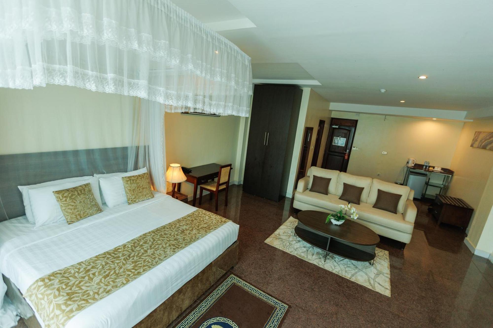 Koki Hotel Kampala Extérieur photo