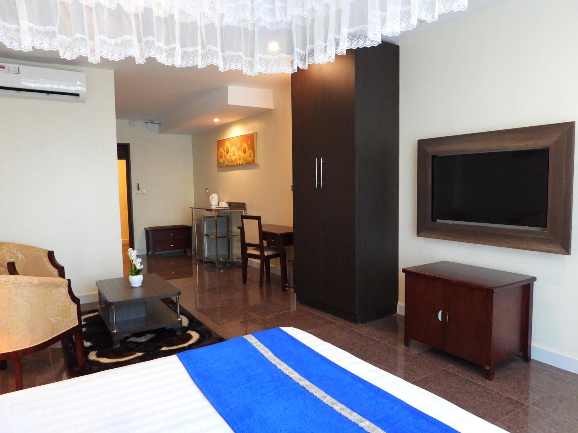 Koki Hotel Kampala Extérieur photo